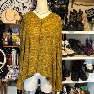 Haptics by Holly Harper yellow and black speckled thermal asymetric ribbed top